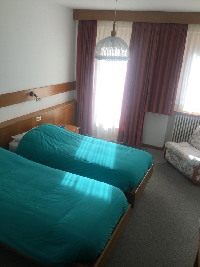 Hotel Alpenrose アッレゲ エクステリア 写真